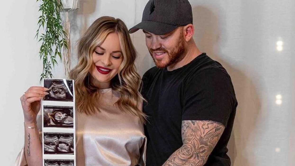 Phil Jones et sa copine dévoilent le sexe de leur bébé dans une mignonne publication