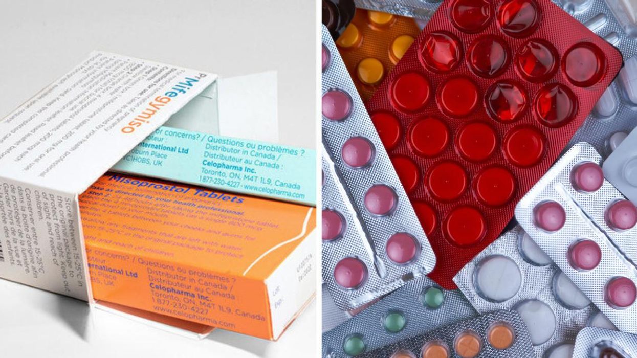 Pilule abortive Mifegymiso. Droite : Des plaquettes de pilules.