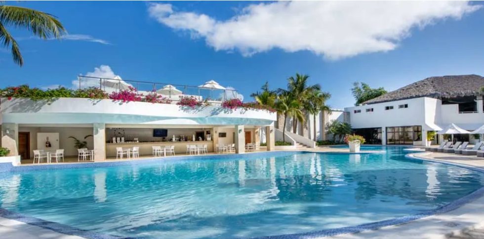 Piscine du Viva Heavens by Wyndham.