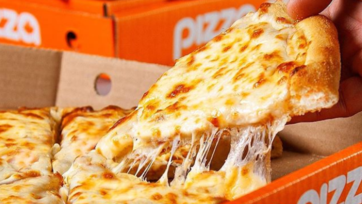 Pizza Pizza : Tu peux manger une pizza à moitié prix le 1er juillet