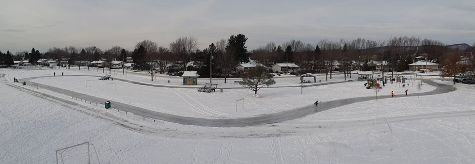 Plaisirs d'hiver \u00e0 Saint-Basile-le-Grand.