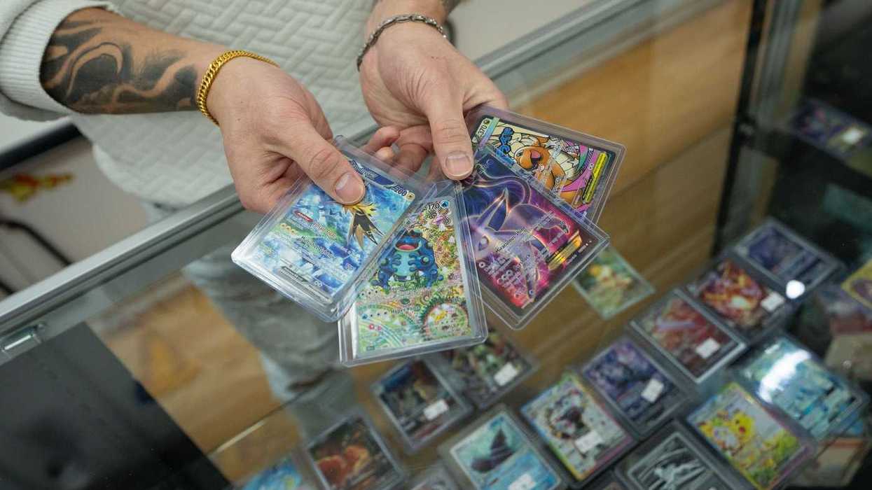 Police warn Marketplace users of Pokémon thefts
