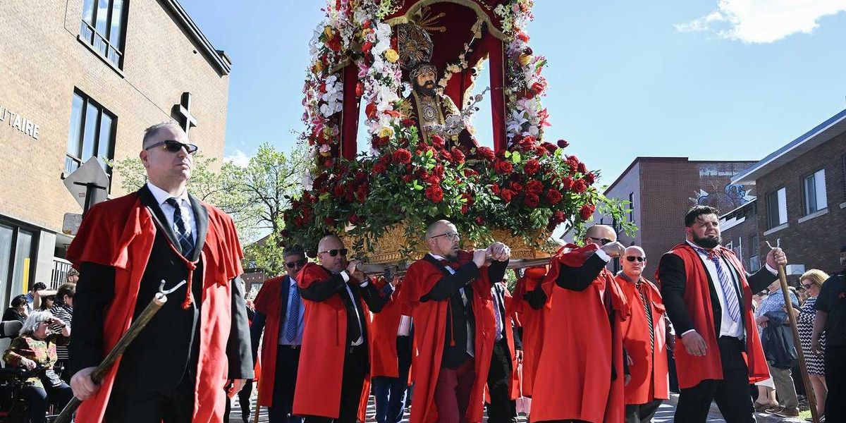 Portuguese procession held in Montreal despite permit refusal Portuguese procession held in Montreal despite permit refusal