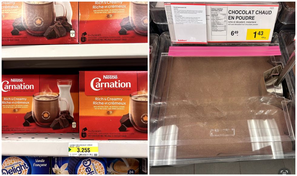 Poudre de chocolat chaud sur une tablette du Dollarama. Droite : Poudre de chocolat en vrac du Bulk Barn.