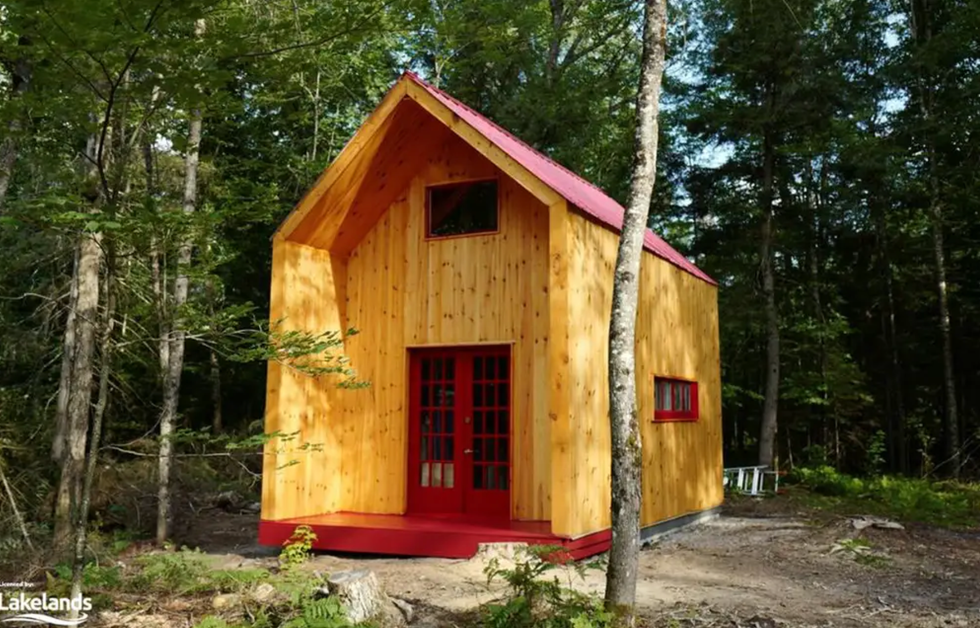 Private bunkie in the forest.