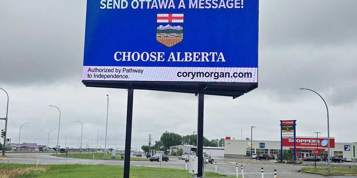 Pro-separation billboard still up after removal deadline from Alberta town passes Pro-separation billboard still up after removal deadline from Alberta town passes