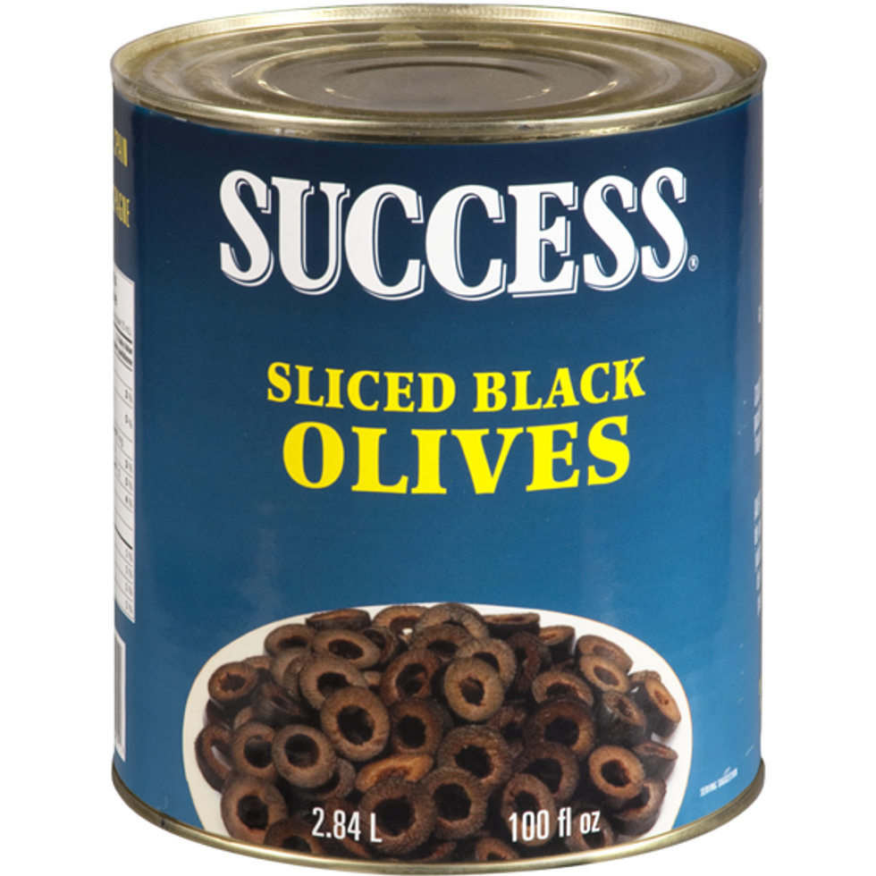 Product image of a can of Success-brand olives.