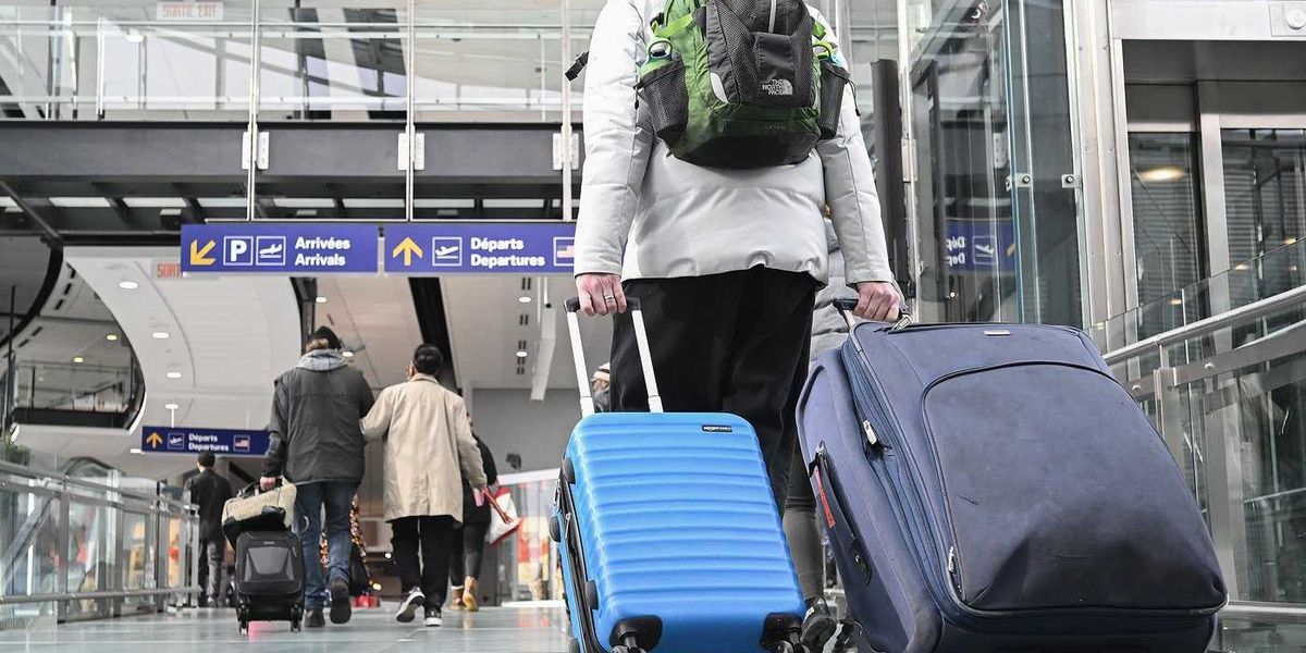Quebec consumer protector warns air travellers Quebec consumer protector warns air travellers