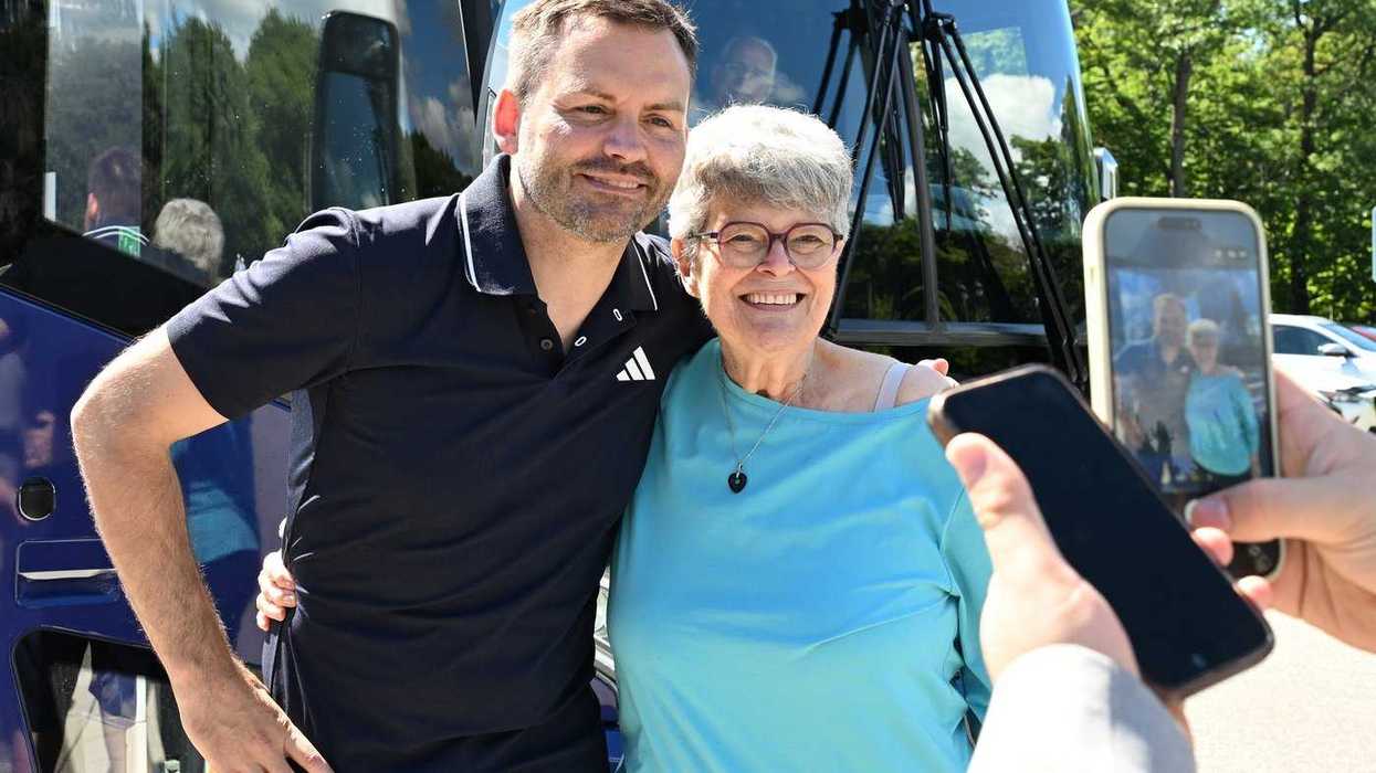Quebec election campaign rolls into Day 3