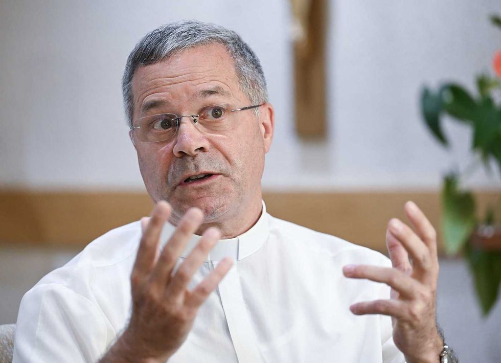 Quebec man sets his eyes on priesthood