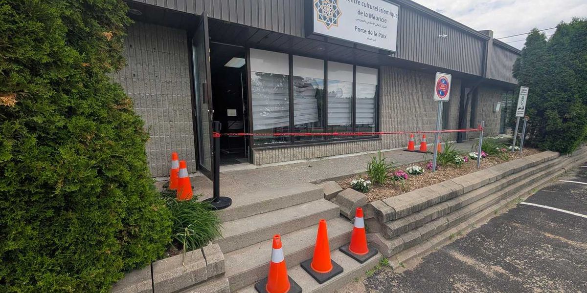 Muslim cultural centre in Trois-Rivières, Que., vandalized overnight Muslim cultural centre in Trois-Rivières, Que., vandalized overnight