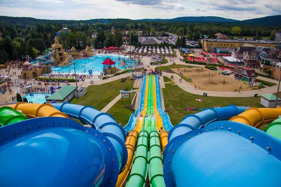 Quebec Is Now Opening Water Parks & Almost Everything Else With Just 3 Exceptions