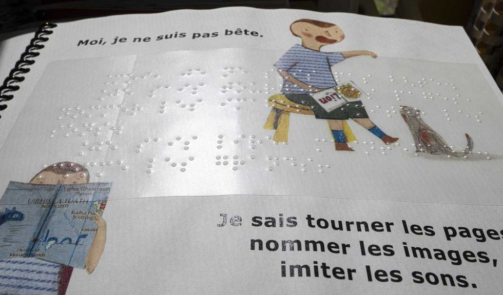 Quebec school supports visually impaired students