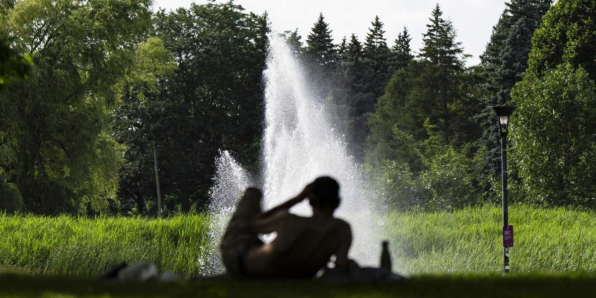 Quebecers support a right to cooling during heat waves, poll finds Quebecers support a right to cooling during heat waves, poll finds