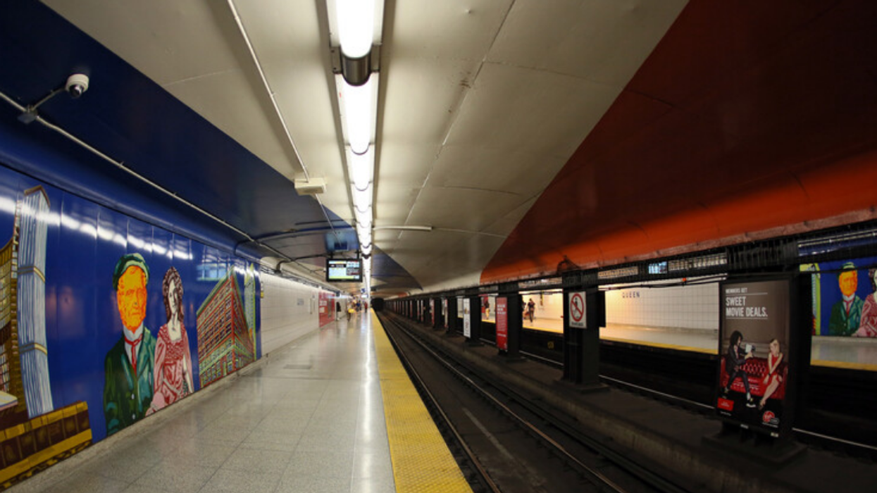 Queen subway station platform.