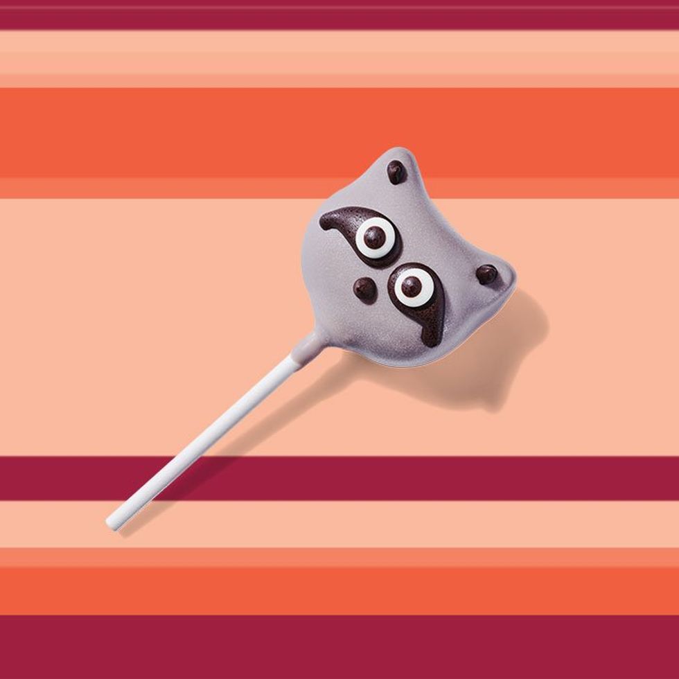 Racoon cake pop.