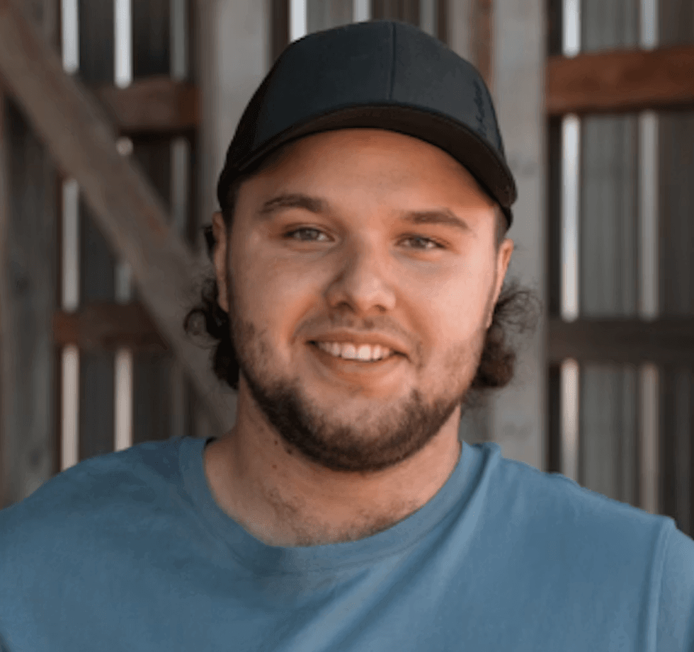 Rapha\u00ebl, candidat potentiel de L'amour est dans le pr\u00e9 15.