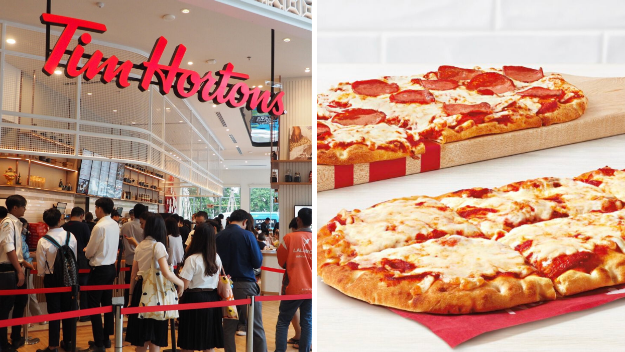 Restaurant Tim Hortons. Droite : Pizzas du Tim.