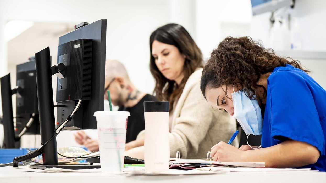 Retaining young nurses, a national challenge