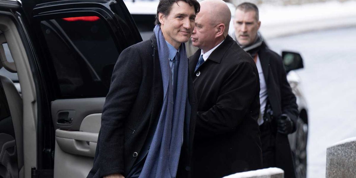 Judicial review of ethics ruling in Trudeau case can proceed, Supreme Court says Judicial review of ethics ruling in Trudeau case can proceed, Supreme Court says