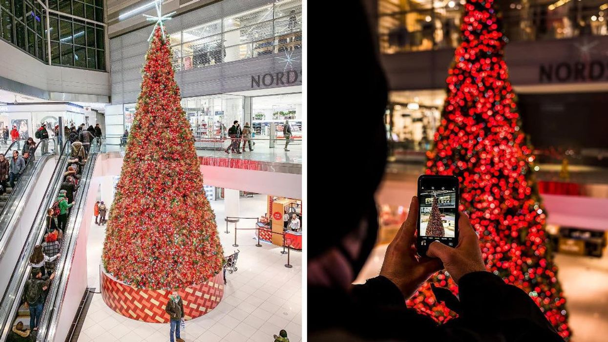 Rideau Centre's Massive Tree Is Returning To Ottawa & You Can Decorate It From Your Phone