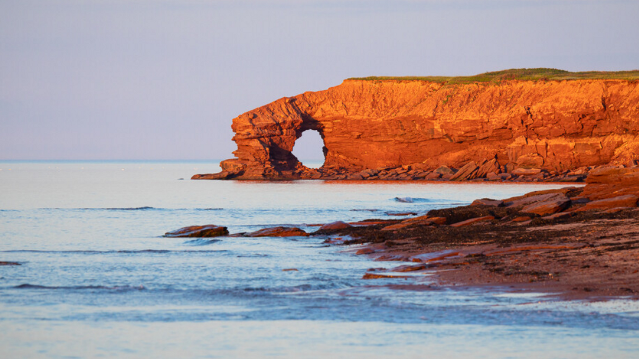 Rocher percé à l'Île-du-Prince-Edouard