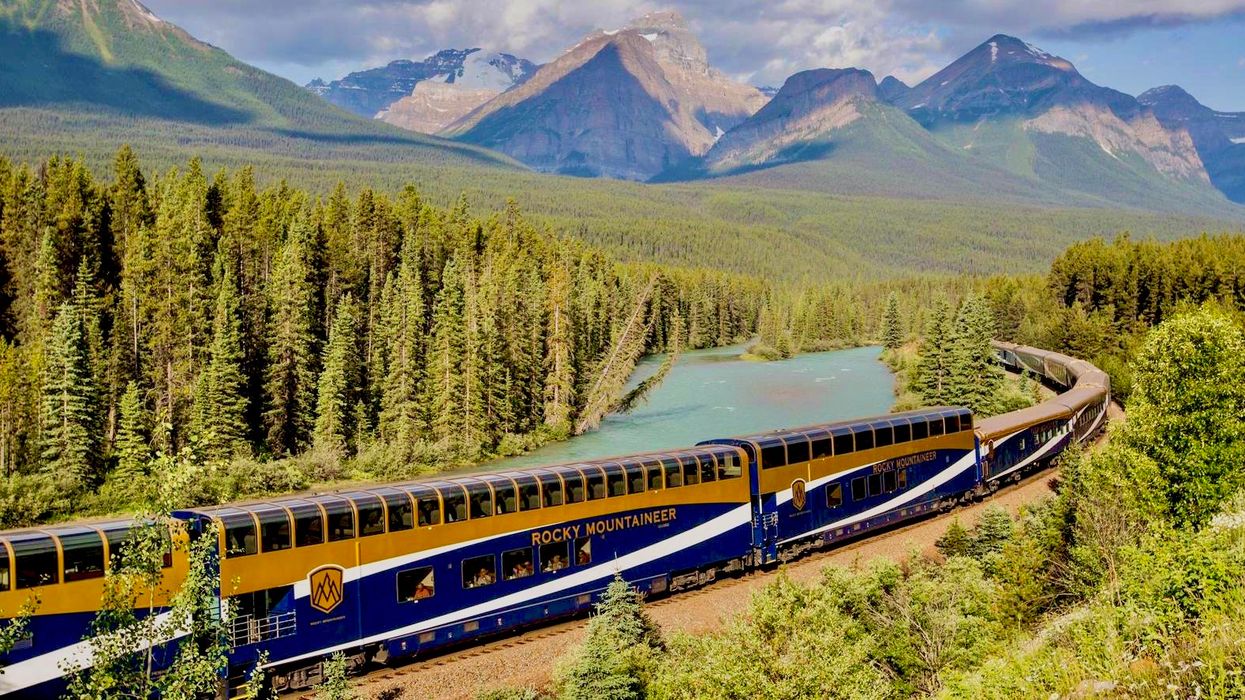 Rocky Mountaineer Train Journey Rockies To The Red Rocks