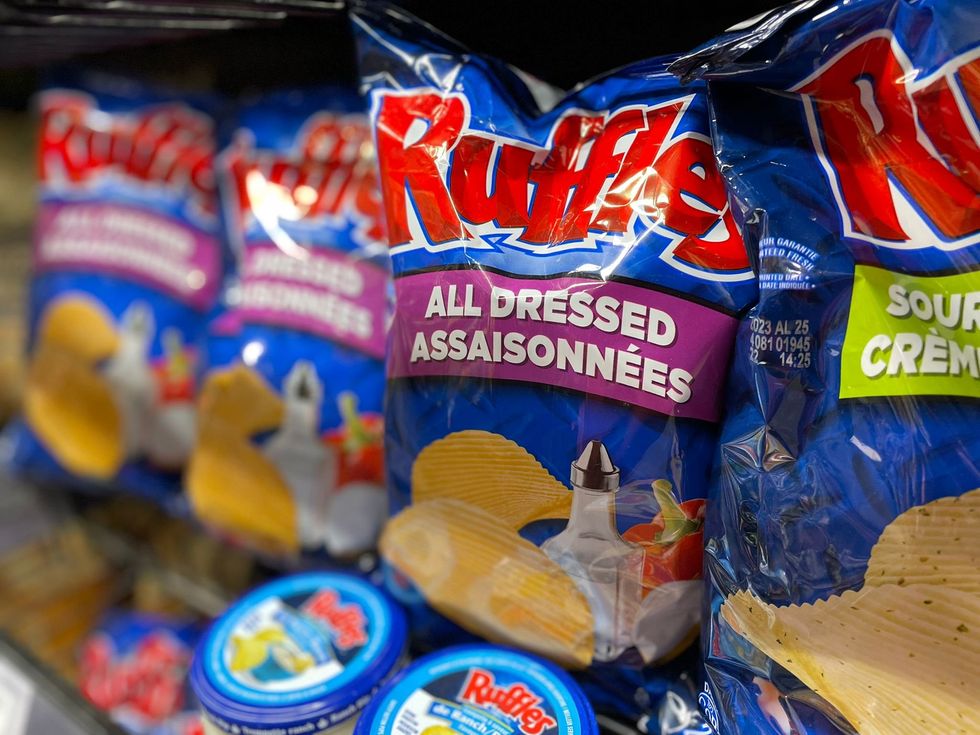 Ruffles all dressed chips.