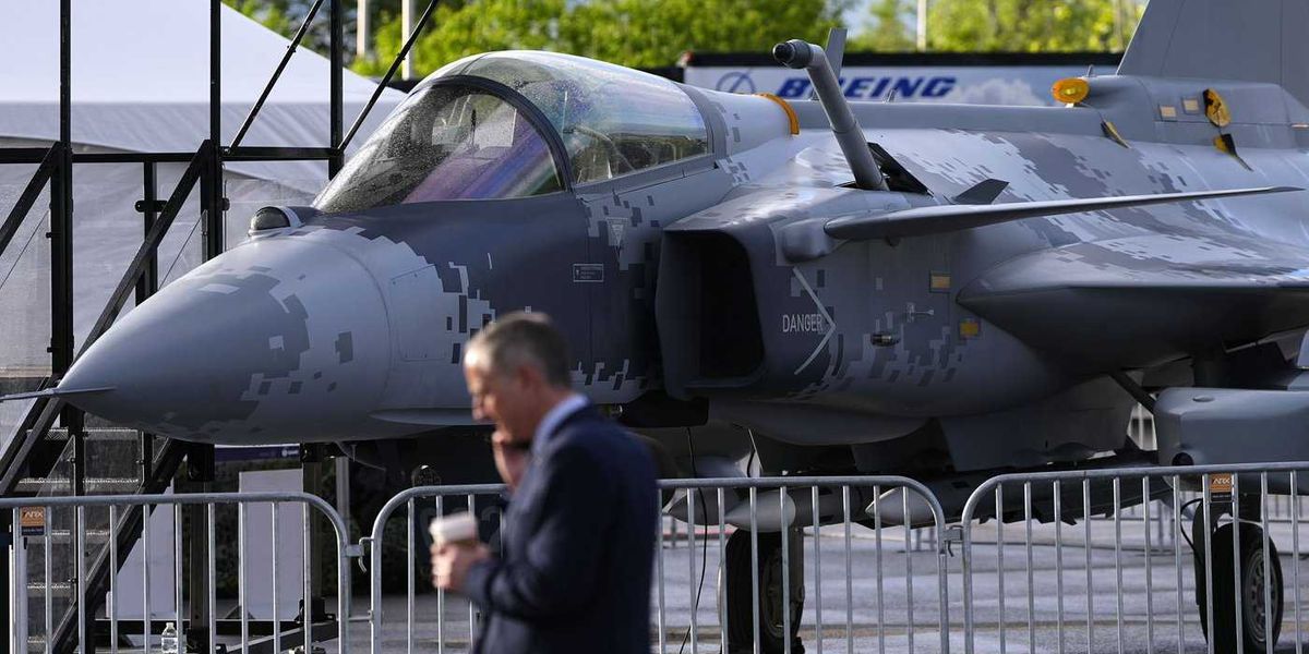Saab says pilot training will take place in Canada if Ottawa buys Gripen jets Saab says pilot training will take place in Canada if Ottawa buys Gripen jets