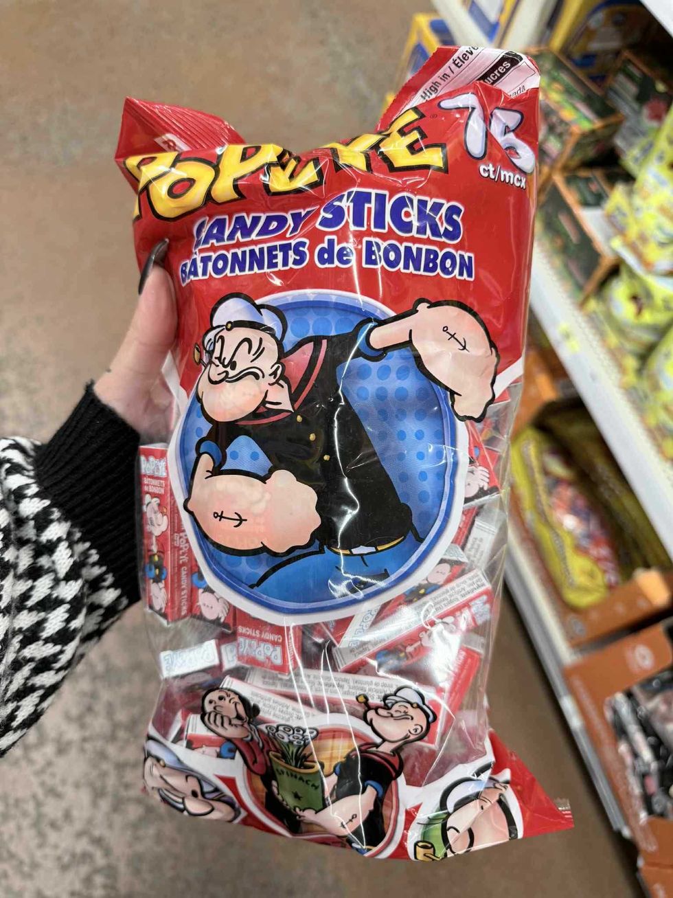 Sac de b\u00e2tonnets Popeye vendu au Walmart.