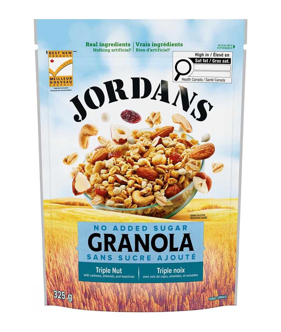 Sac de granola triple noix Jordans sur fond blanc.