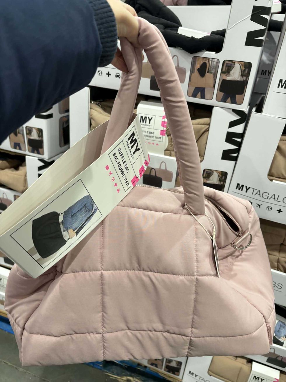 Sac fourre tout Mytagalongs rose au Costco.
