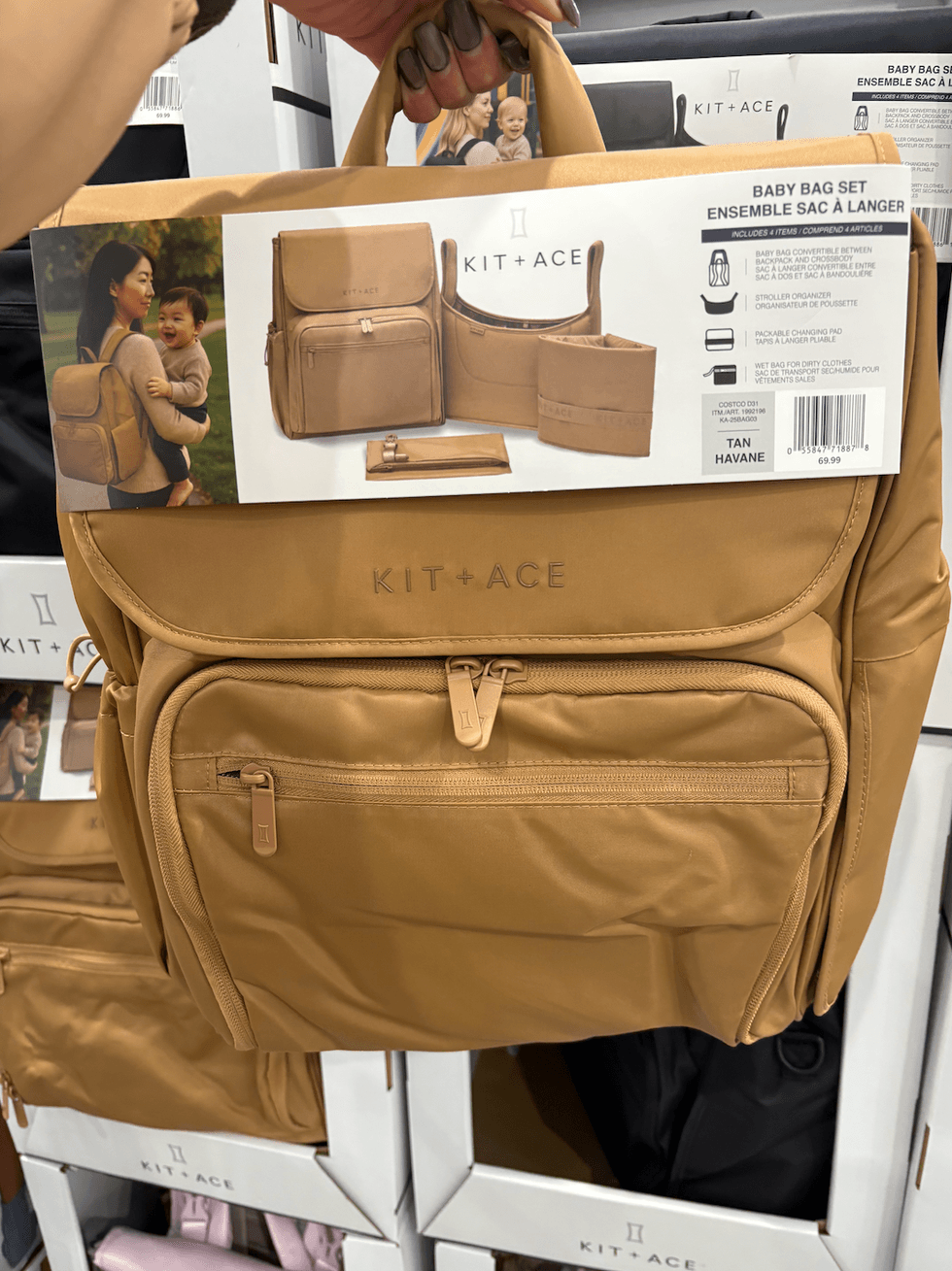 Sac \u00e0 couches Kit + Ace avec ensemble complet incluant sac principal, organiseur de poussette, tapis \u00e0 langer et pochette, au Costco.