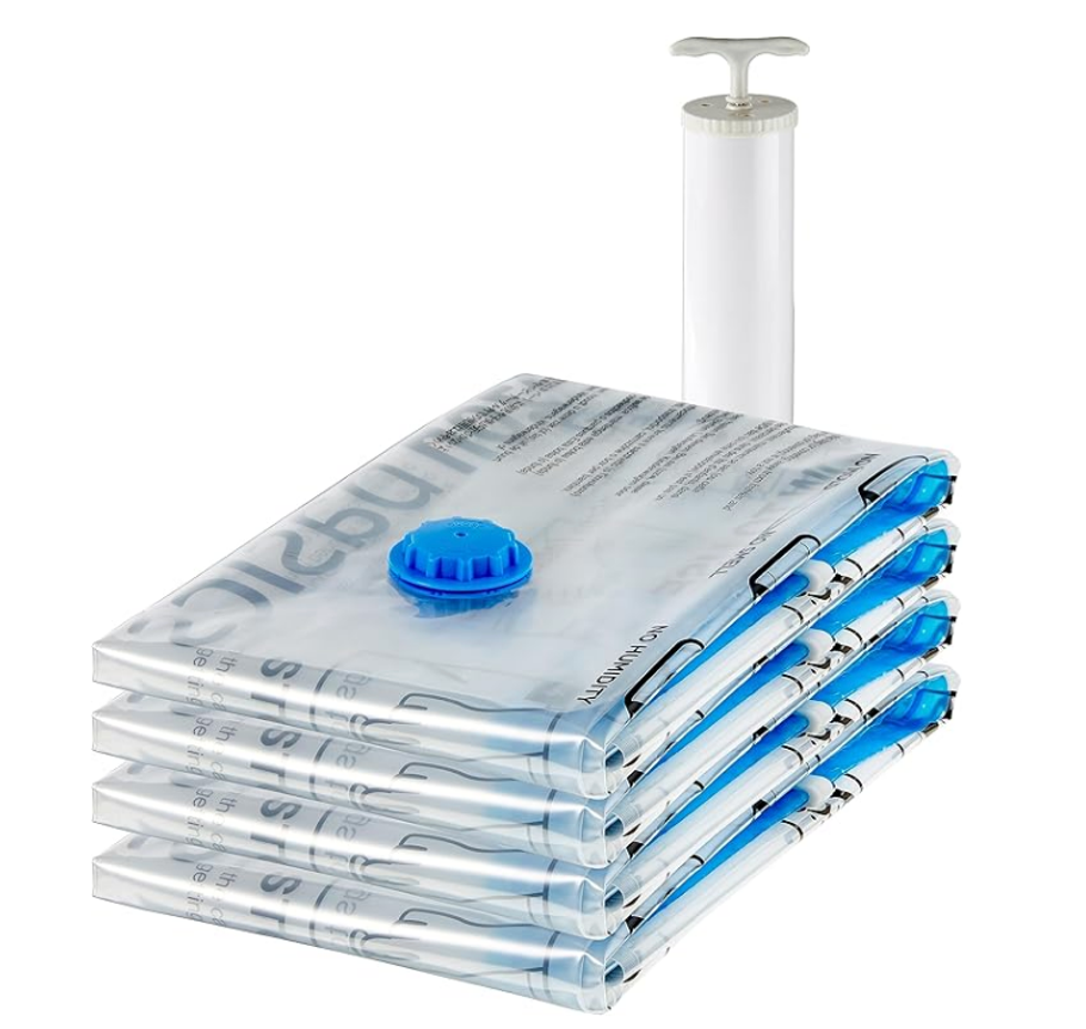 Sacs de rangement sous vide.