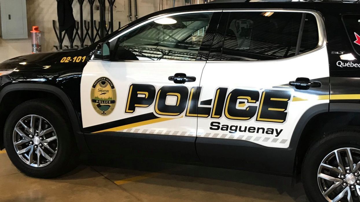 Saguenay : un homme drogué fuit un accident en oubliant sa fille de 5 ans