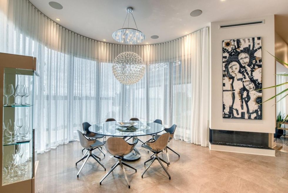 Salle \u00e0 manger au 7750, route Marie-Victorin, Contrecoeur.