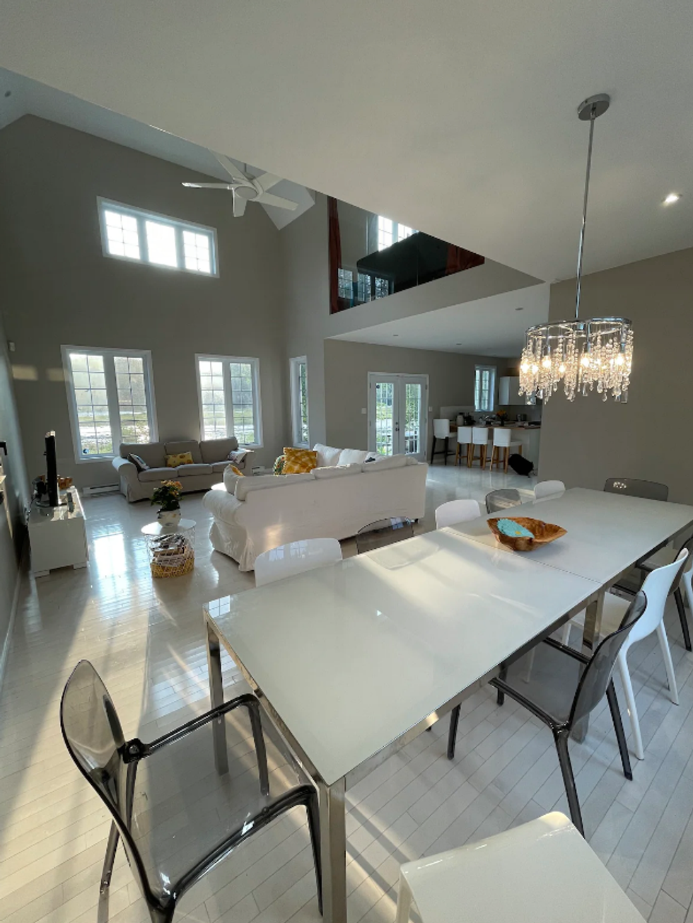 Salle \u00e0 manger.