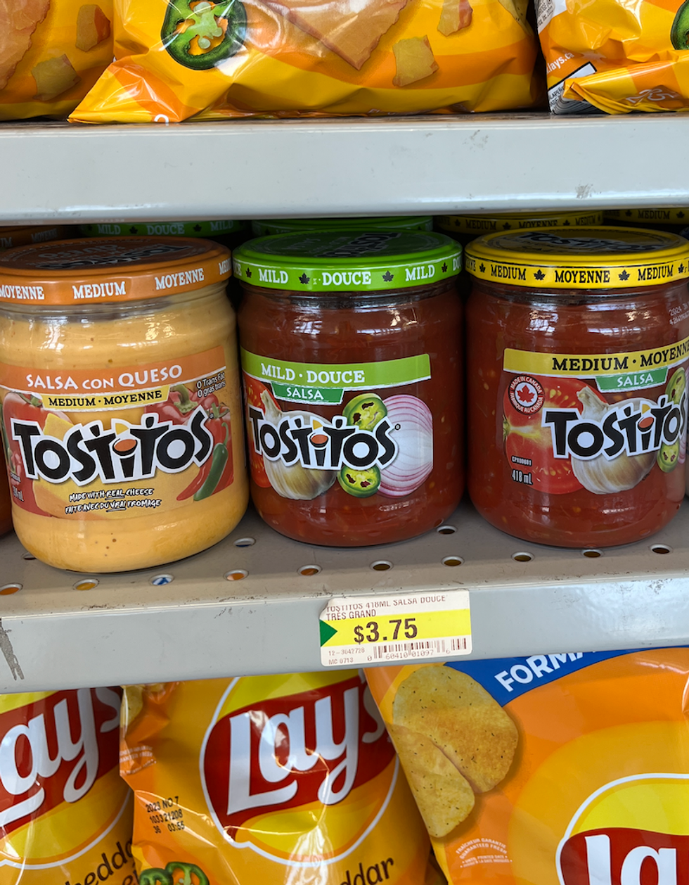 Salsa Tostitos au Dollarama.