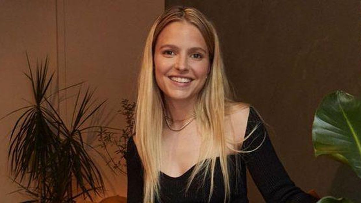 Sarah-Jeanne Labrosse annonce qu'elle est enceinte avec une vidéo de son « baby bump »