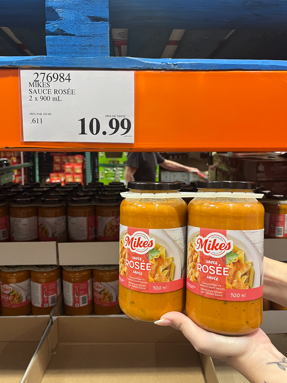 Sauce ros\u00e9e Mikes au Costco.
