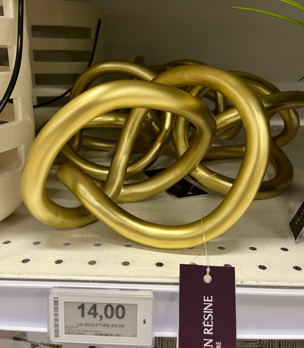 Sculpture or de chez Maxi & Cie.