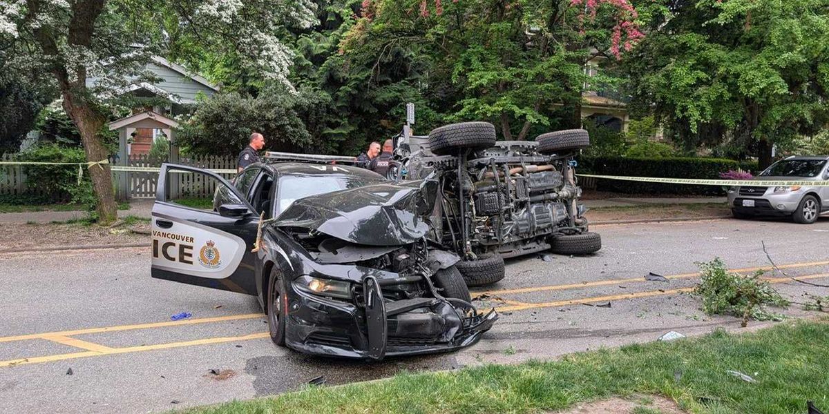 Senior and two officers in hospital after driver tears through Vancouver’s West End Senior and two officers in hospital after driver tears through Vancouver’s West End