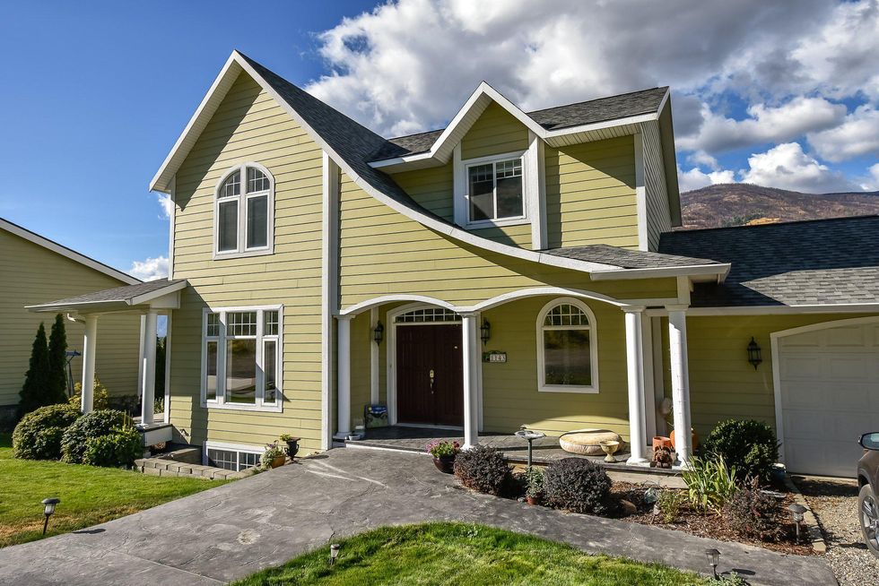 Seven Stones Estate Boutique Winery in Cawston, BC