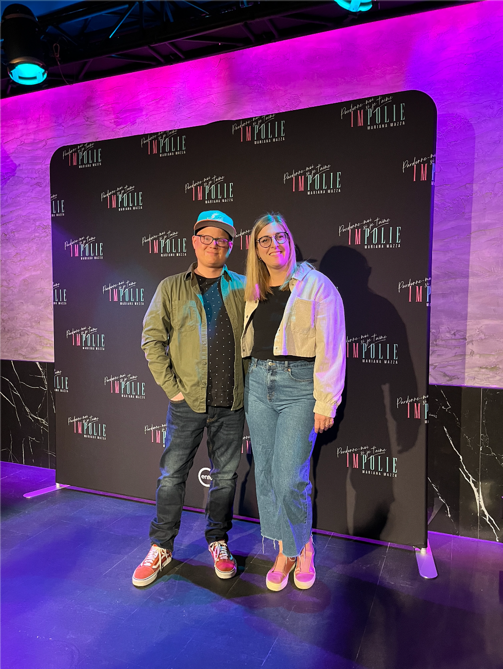 Simon Delisle accompagn\u00e9 de Cindy Sirois.