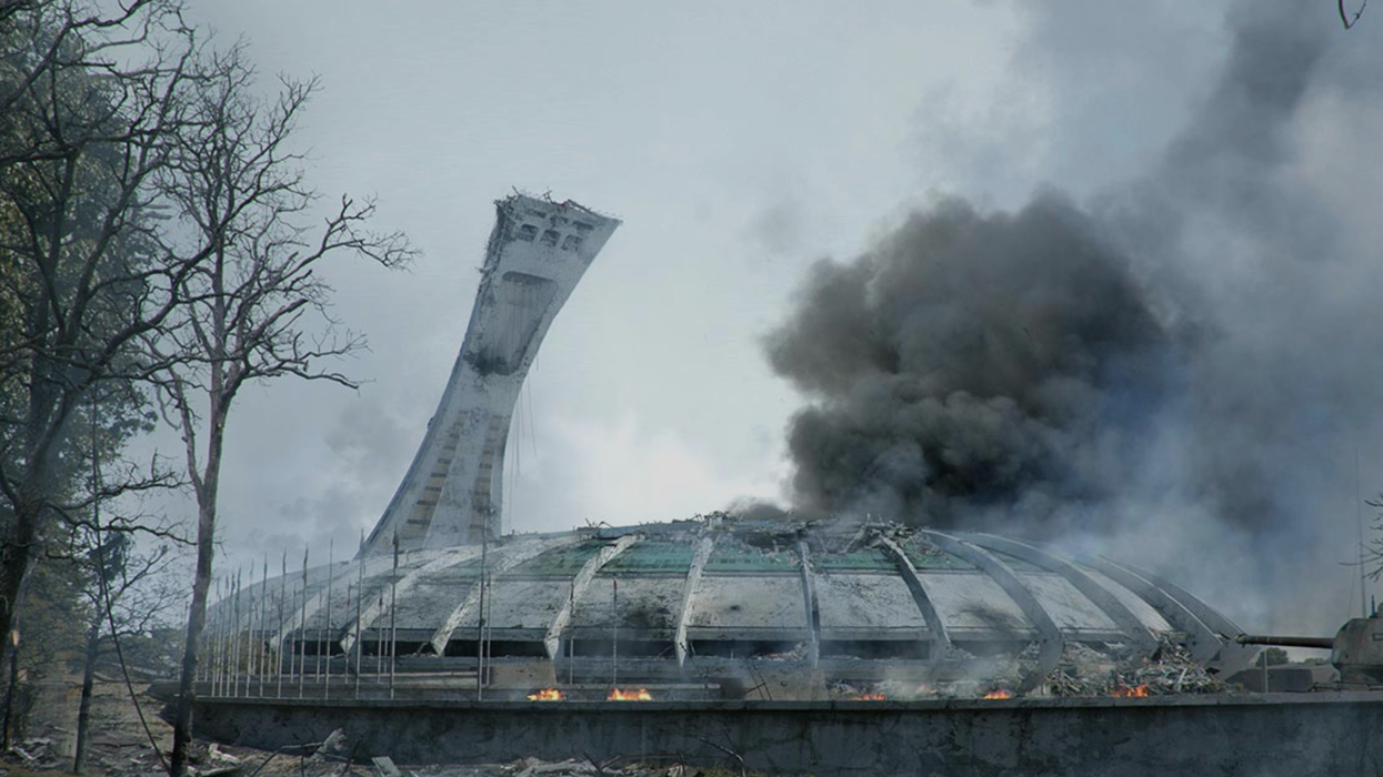 Simulation visuelle du Stade olympique de Montréal s'il était bombardé.