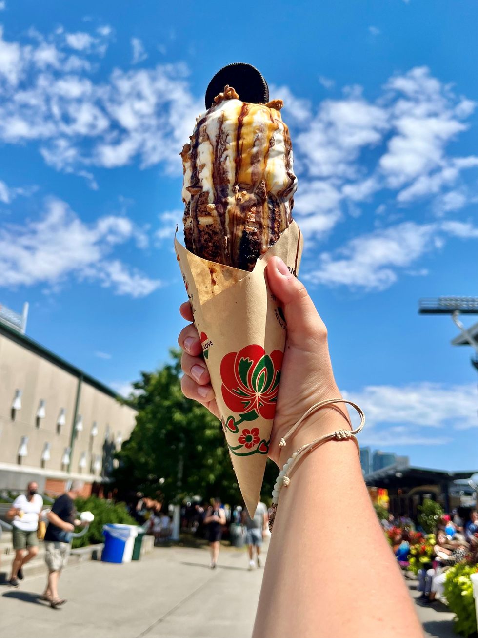Skoreo Cheesecake Chimney Cone.