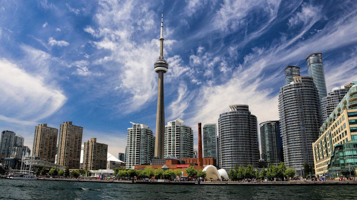 Skyline view of Toronto and the CN Tower.
