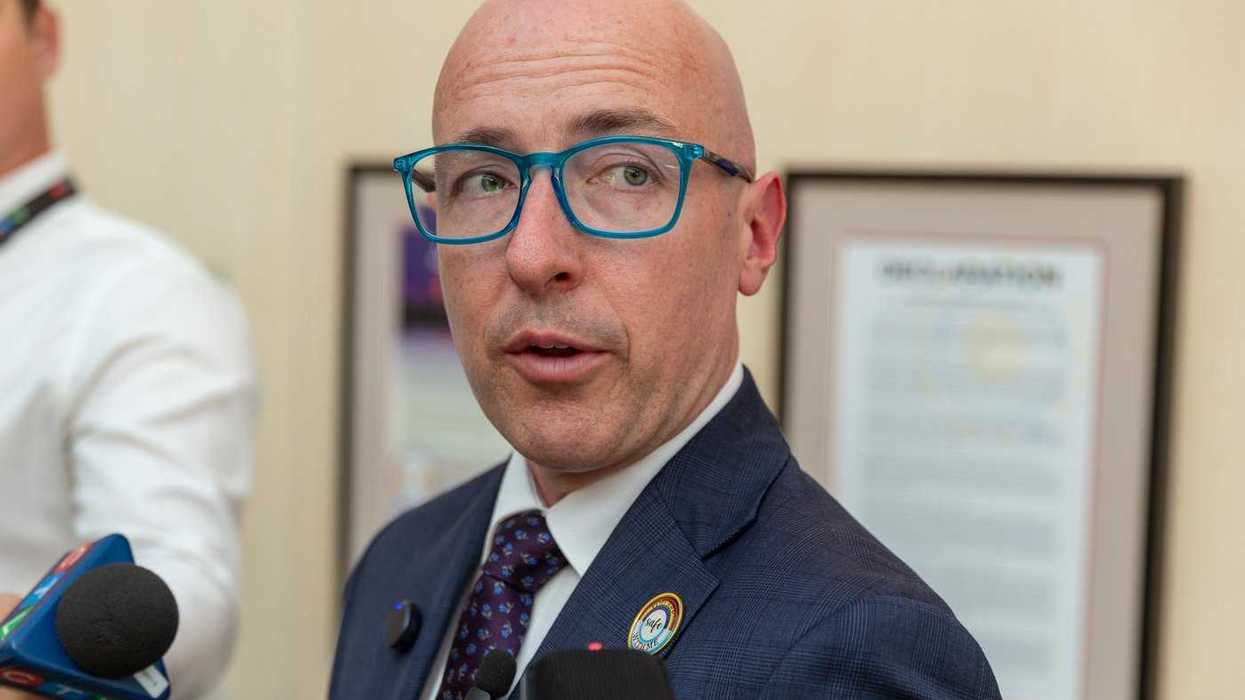 Smith blames Feds for housing rules Edmonton built for over a decade