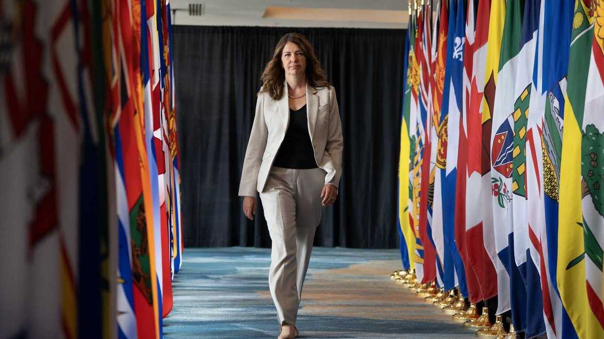 Smith urged to cancel separation vote in trade war