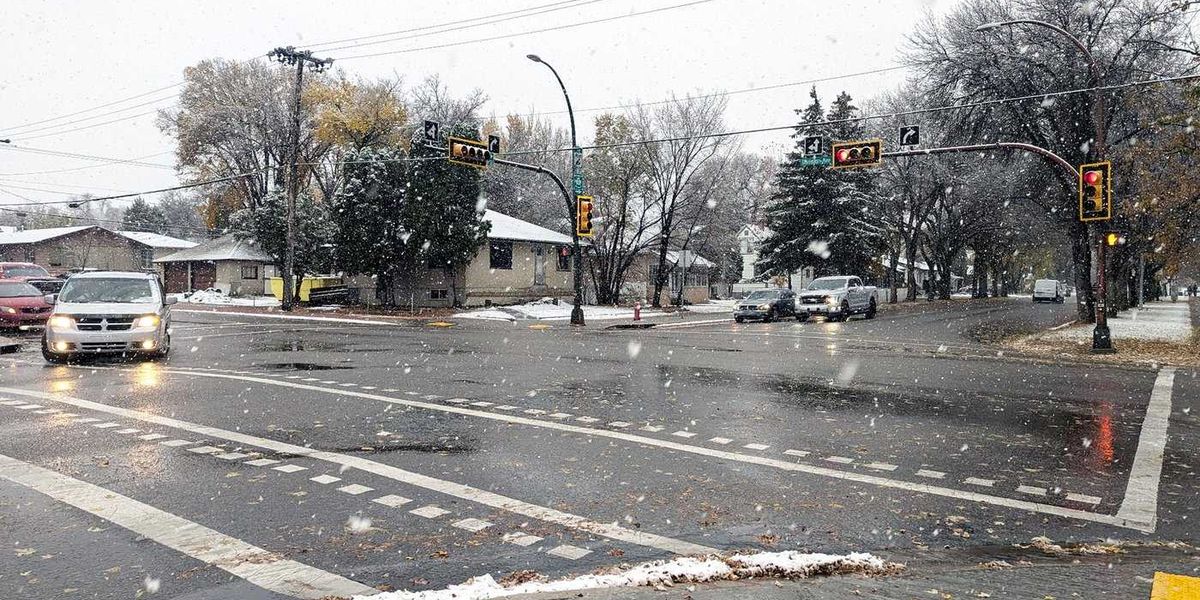 Snowfall sends Alberta drivers a winter warning